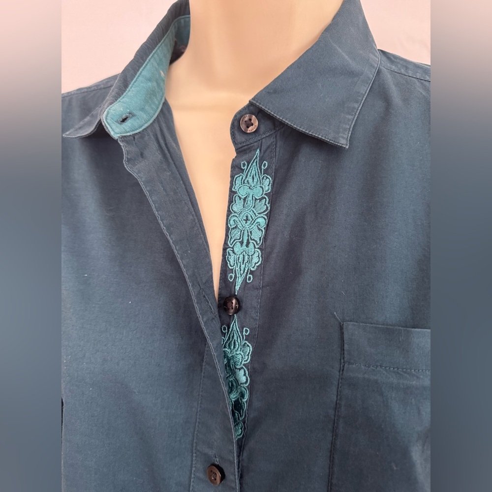 Robert Graham Teal Button-Up Shirt - Picture 2 of 8